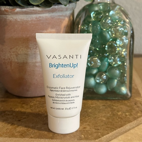 Vasanti Other - Vasanti Brighten Up! Exfoliator